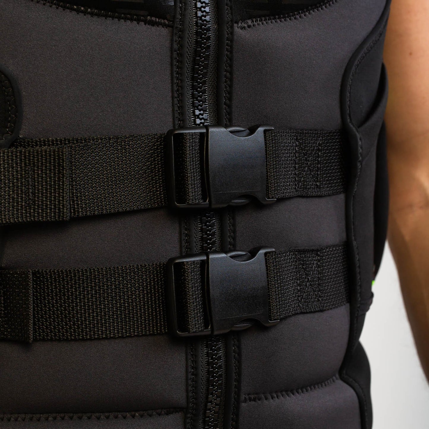 Jobe Premium Neoprene Life Vest Men Black プレミアム ネオプレン ライフベスト メンズ ブラック 244923013