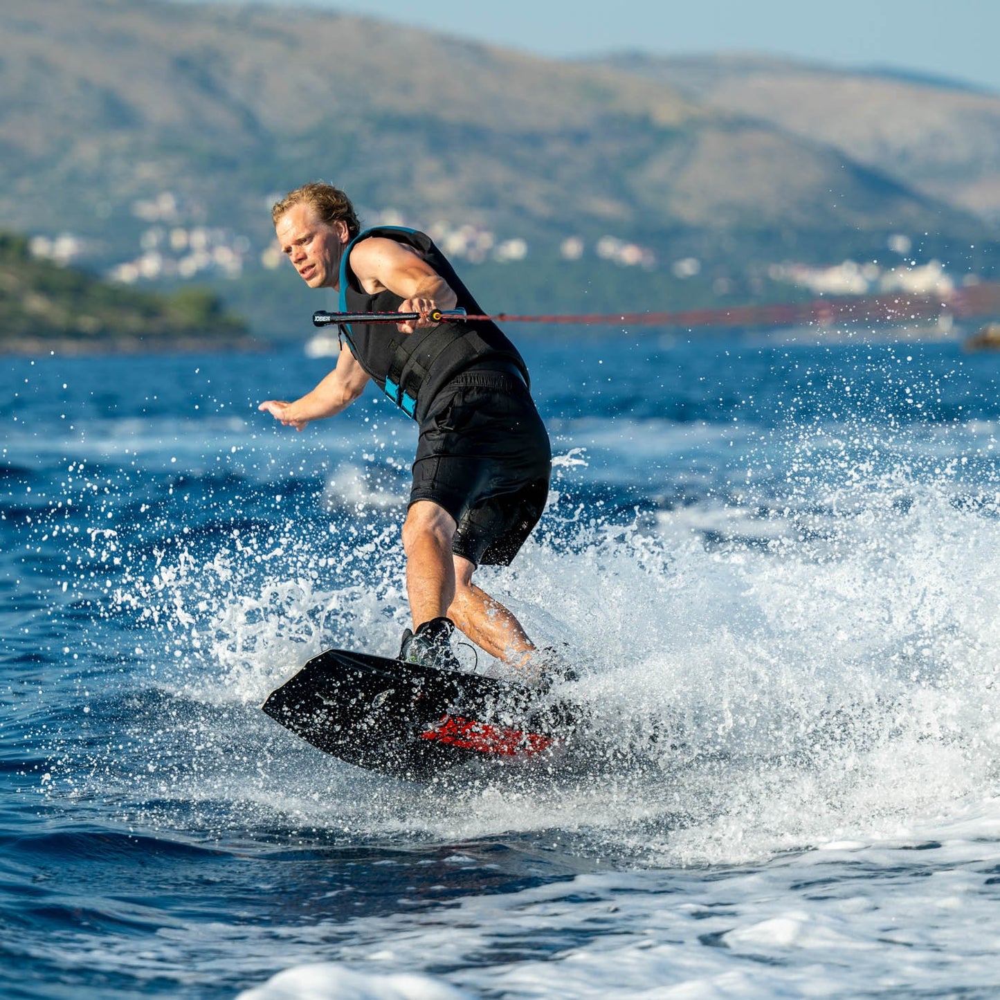 Jobe Logo Wakeboard 138 & Unit Bindings Package ロゴ ウェイクボード & ユニット ビンディング パッケージ 278824008